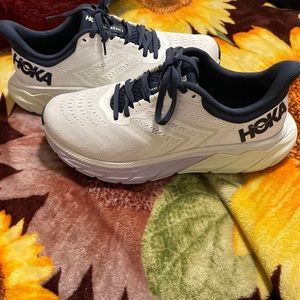 Hoka one one Arahi 5 wide